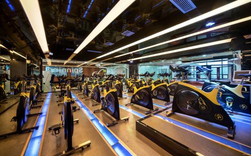 健身會(huì)所地面選用什么材料好？