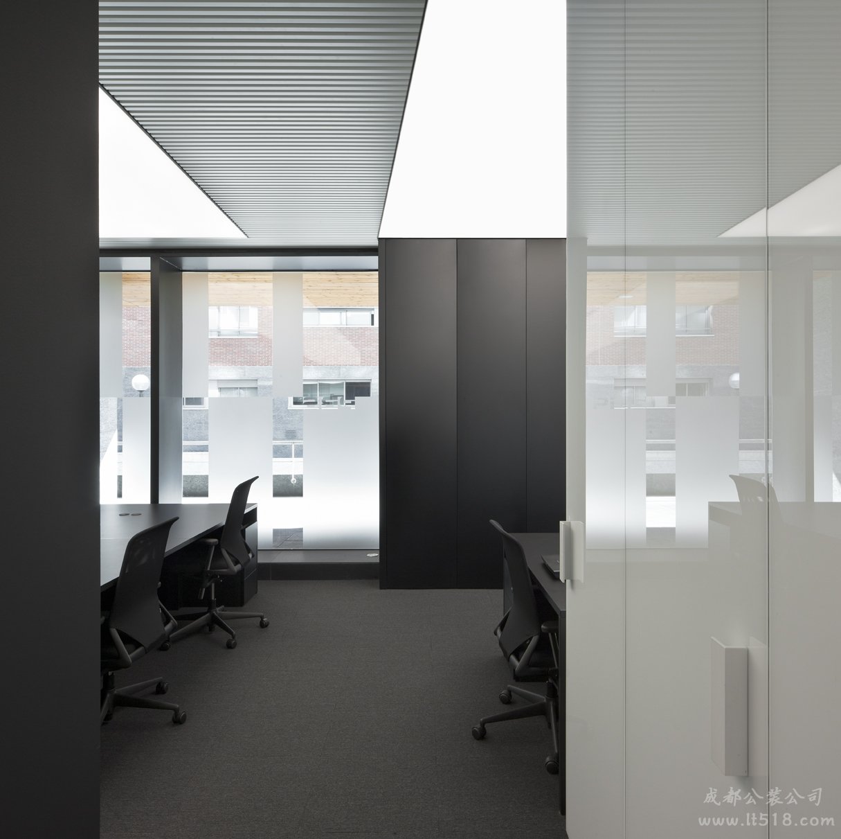 成都辦公室裝修哪家好？辦公室裝修應該注意什么？